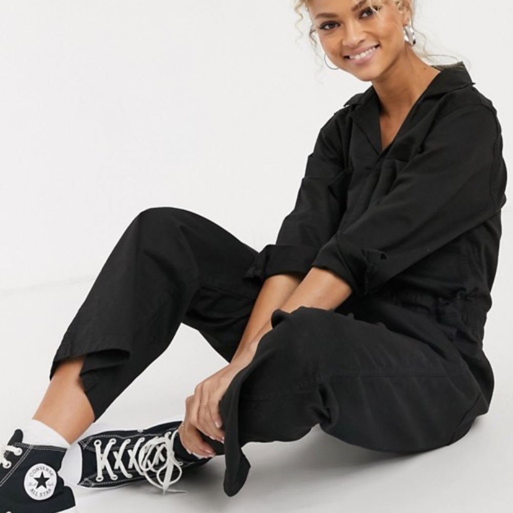 NWT Levi’s black coveralls playsuit. Size M